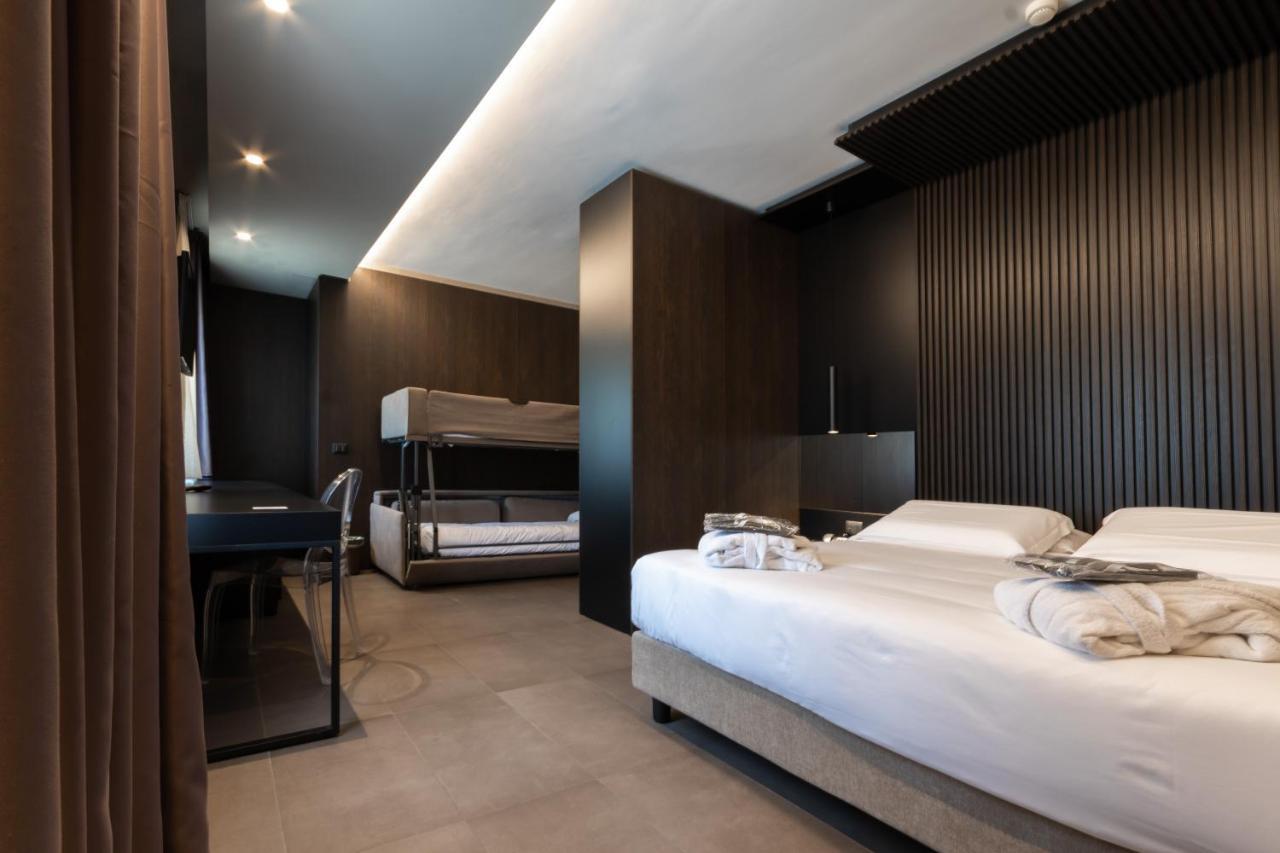 Executive Family Room,1308827077:JPEG